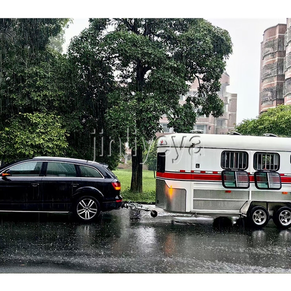 三馬位方頭車